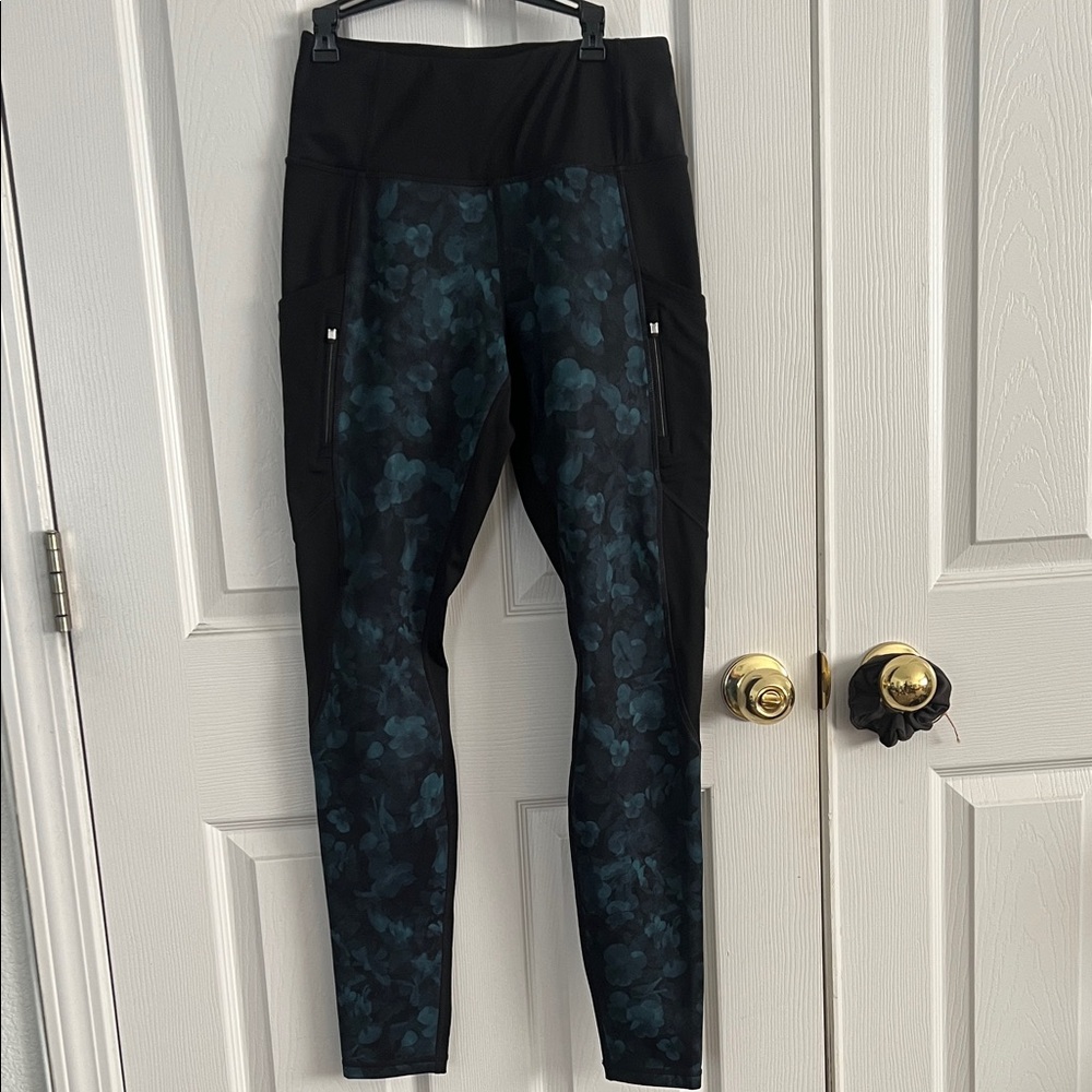 Black and green Floral Leggings